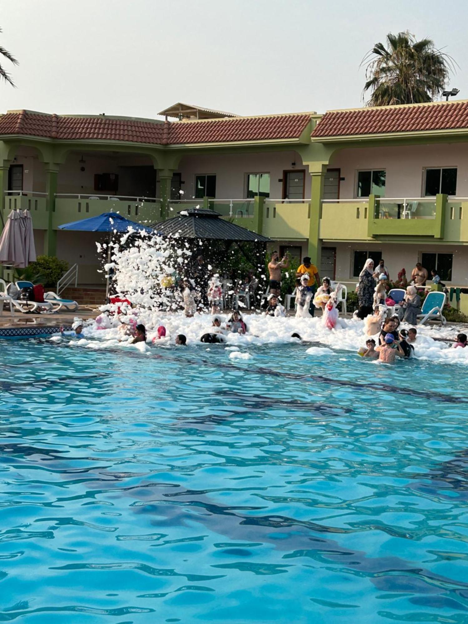 Flamingo Beach Hotel Umm al-Qaiwain Buitenkant foto